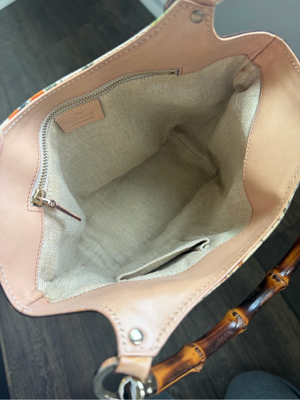 LAST CALL! Vintage Floral Bamboo-Handle Gucci Bag - Picture 7 of 8